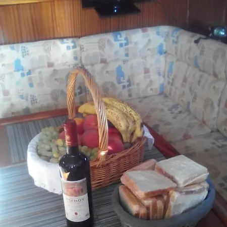 S/y Filia Botel